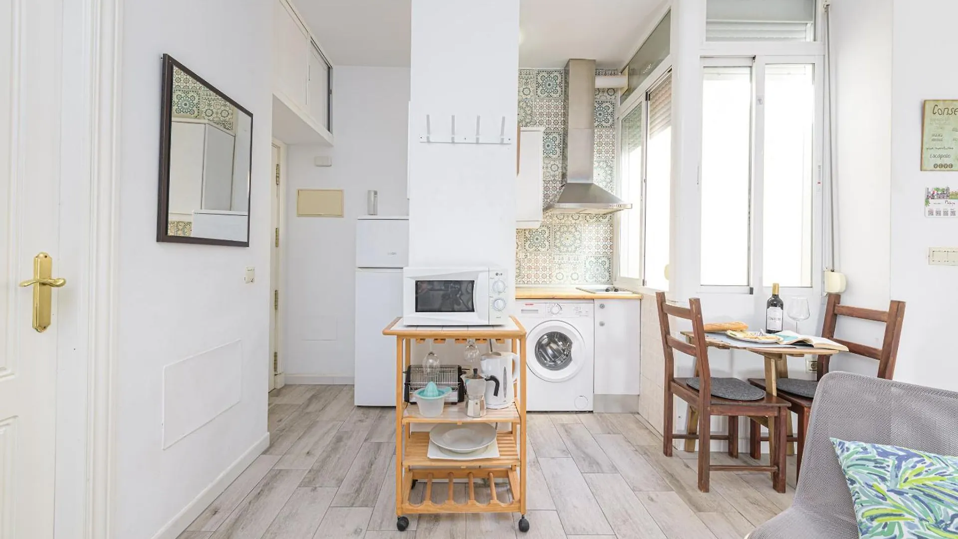 Wintowinrentals Estudio Interior Malaga Centro Lägenhet