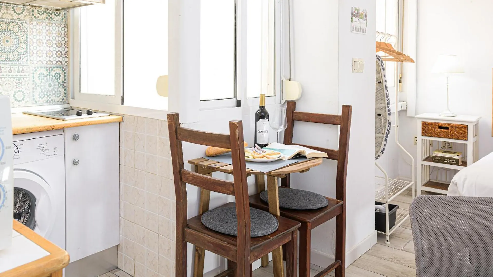 Lägenhet Wintowinrentals Estudio Interior Malaga Centro Spanien